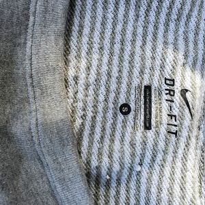 Nike dry fit sweater